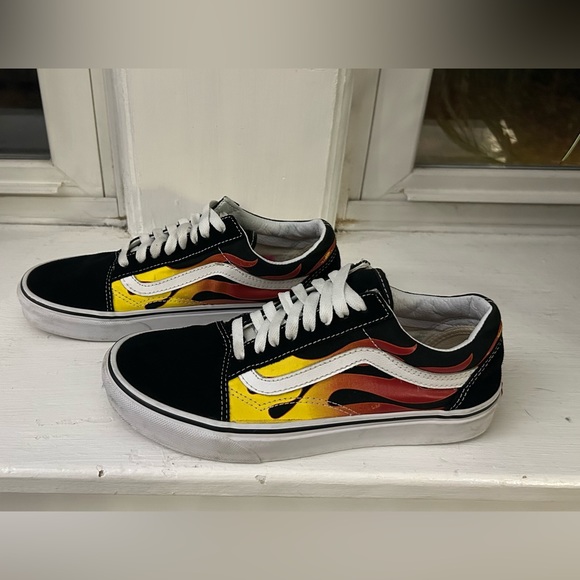 Vans Old Skool Skater Flame size 6.5 for men, size 8 for women EUC - Picture 3 of 8